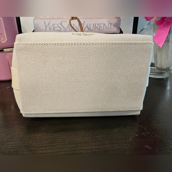 Kate Spade Kip Canvas Bucket Bag. - Picture 5 of 8